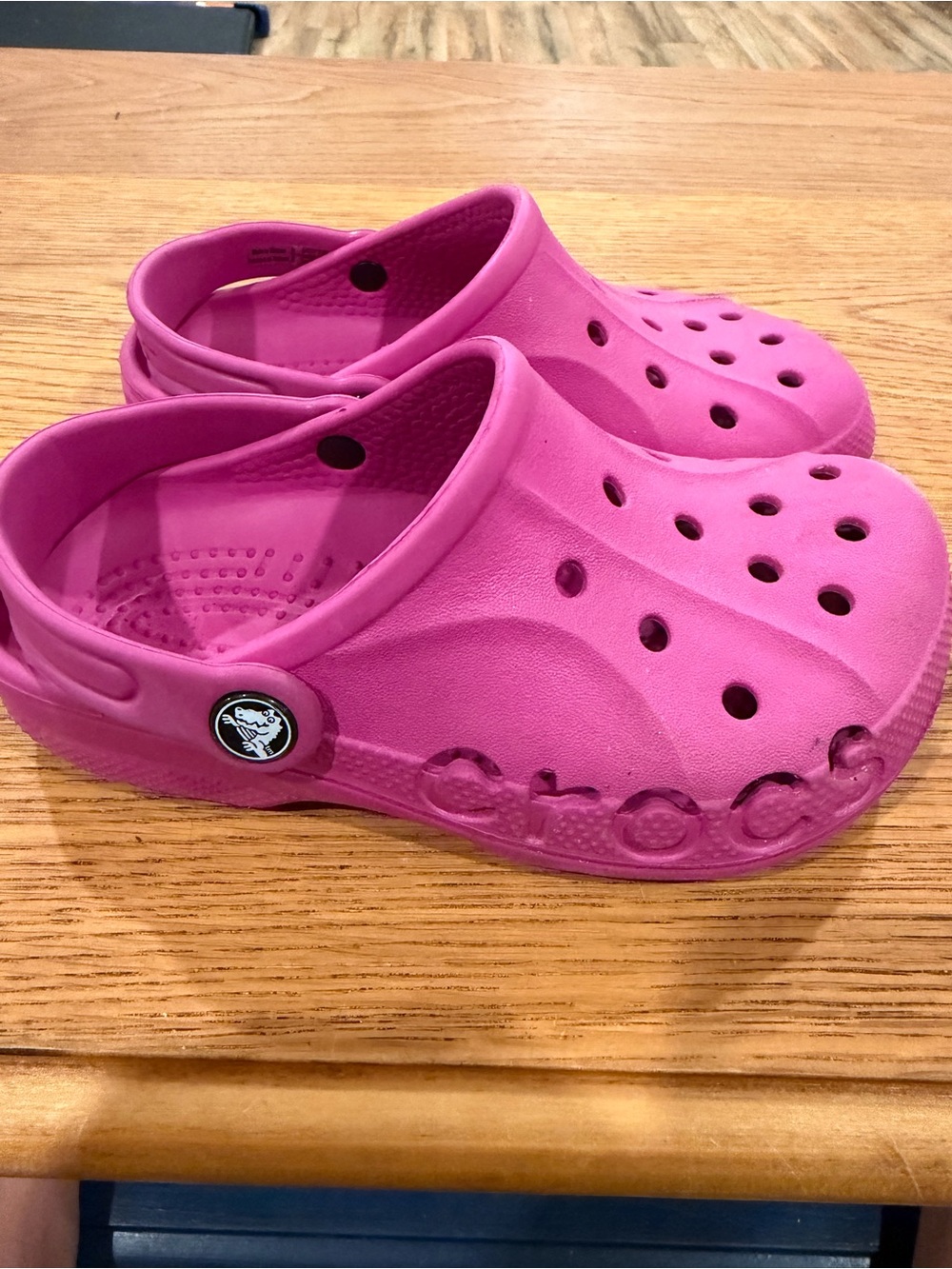 Crocs Kids Classic Clog - Bright Pink - kids size 3